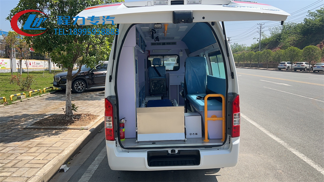 福田G7救护车（汽油）